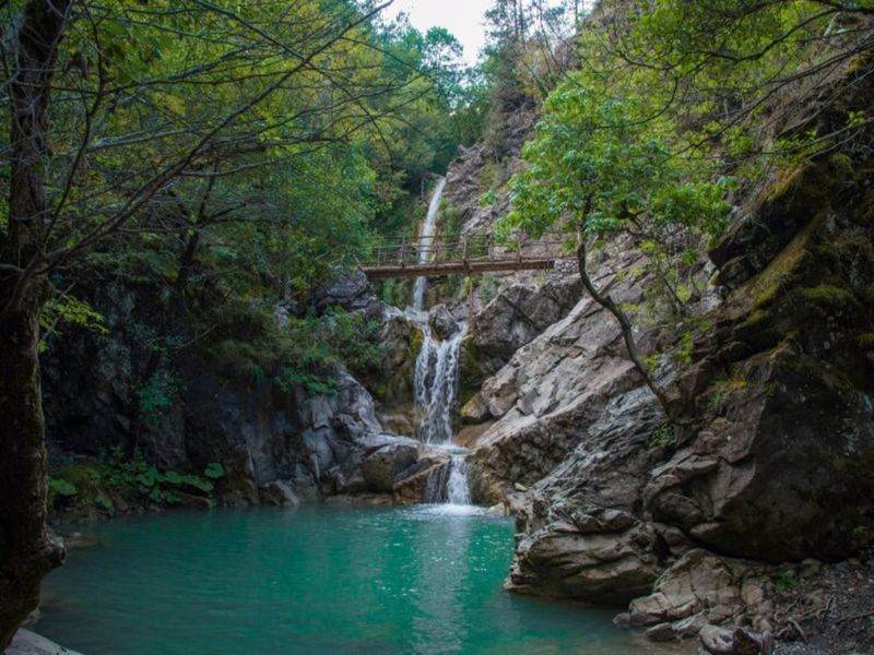 iliochori waterfalls