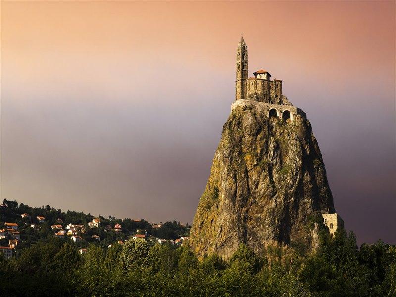 saint michel daiguilhe chapel aiguilhe