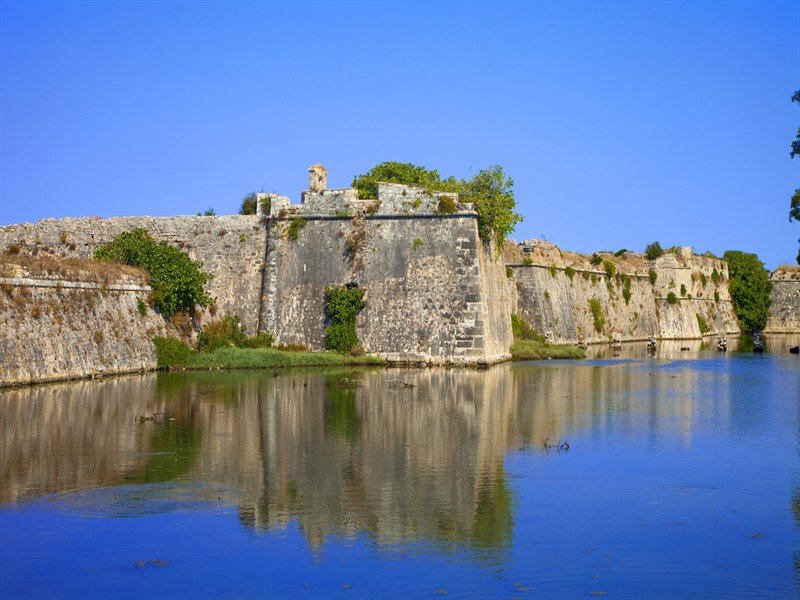 kastro agias mavras